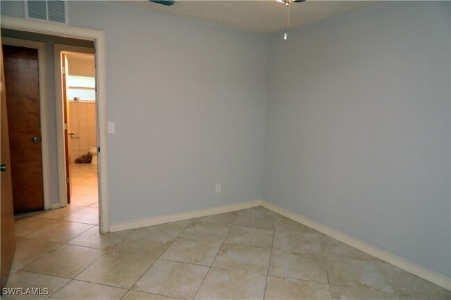 Building Photo - 5458 Martin St