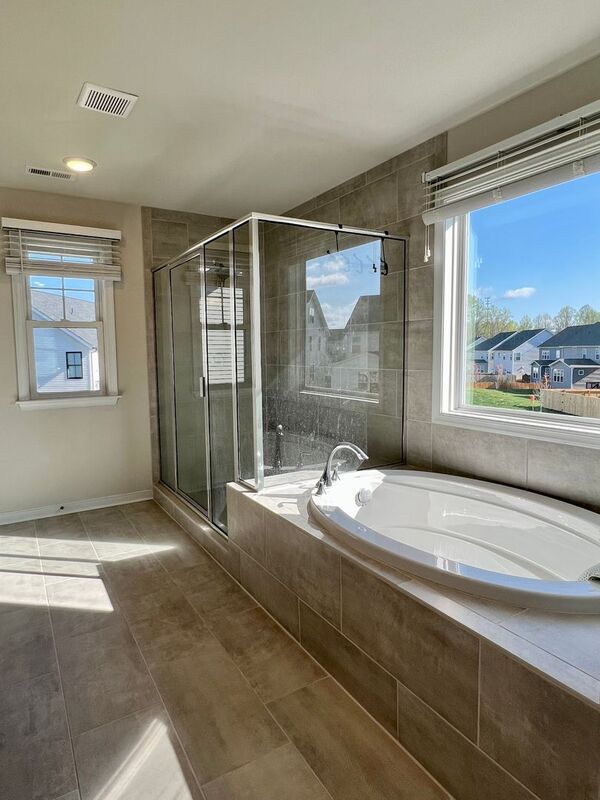 Building Photo - 8180 Lyman Ct