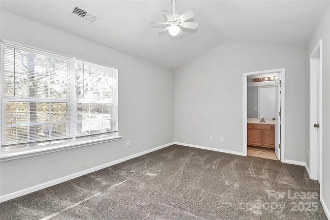 Building Photo - 11164 Saintsbury Pl