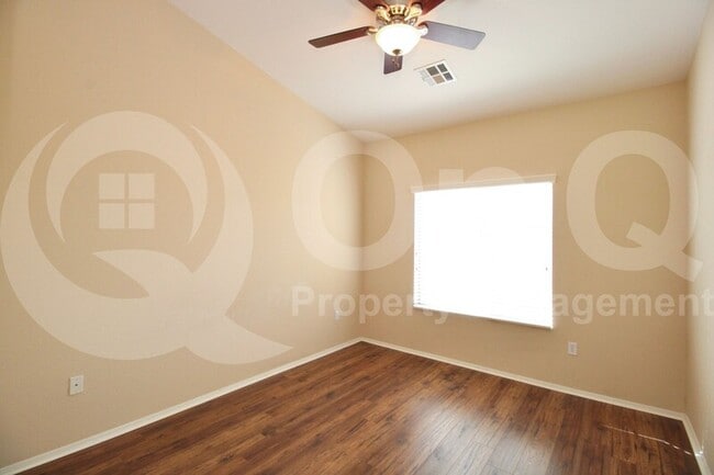 Building Photo - 240 W Juniper Ave