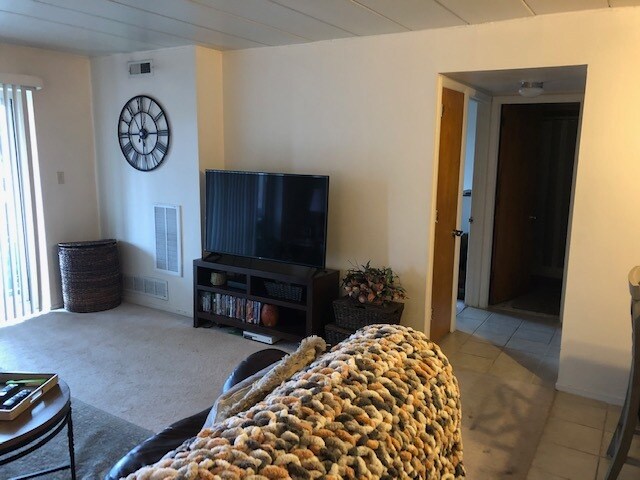 Building Photo - 6215 5th Ave