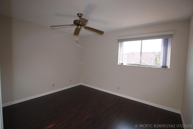 Building Photo - 7342 Pinewalk Dr S