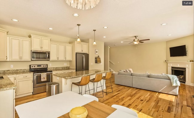 Building Photo - Special!! $500 off if lease signed in January! Gorgeous 3bd 3ba newer home in quiet neighborhood