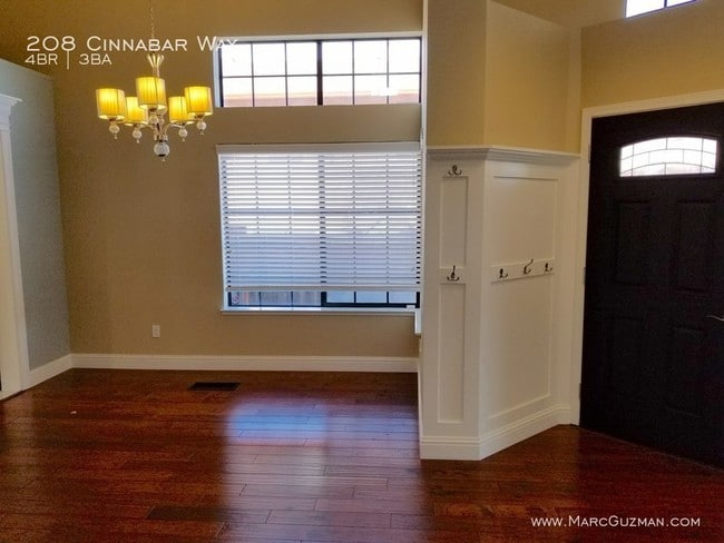 Building Photo - 208 Cinnabar Way