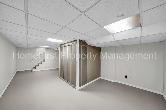 Building Photo - 118 Meadowlark Dr