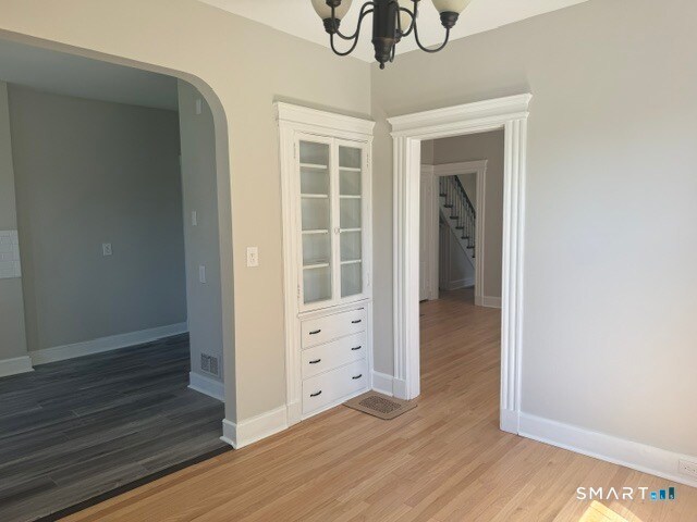 Building Photo - 86 Cottage Ave