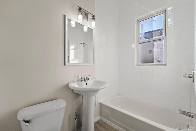 Building Photo - 11 Lafayette Pl