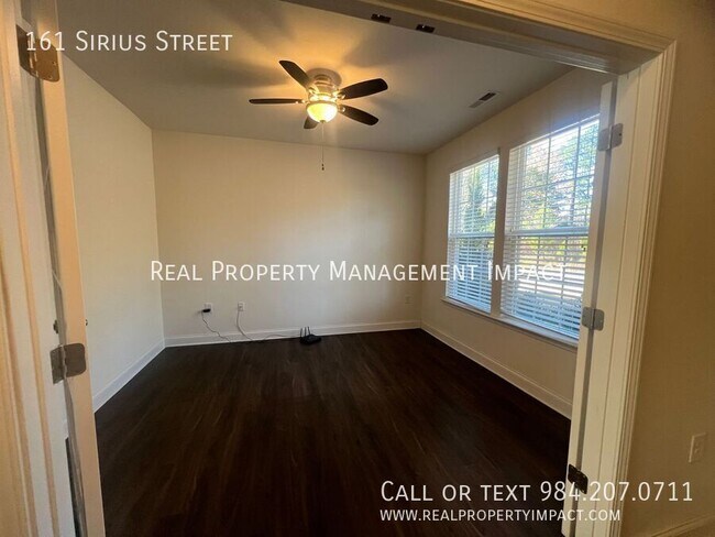 Building Photo - 161 Sirius St