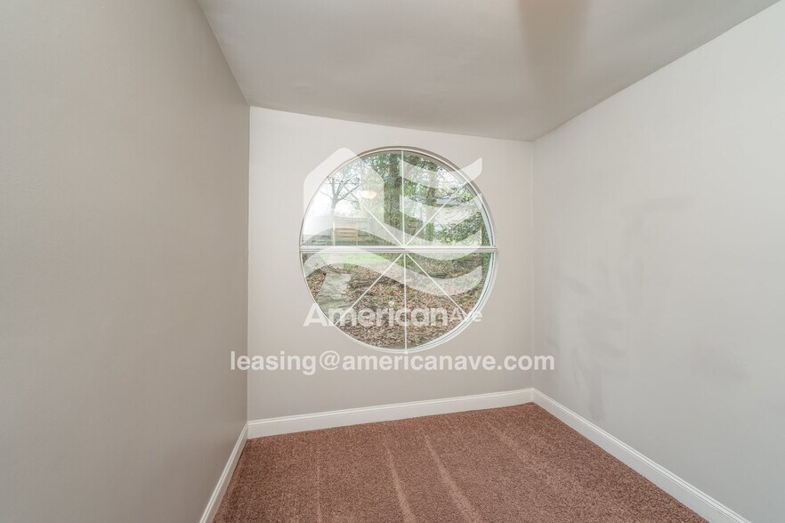 Building Photo - 7921 6th Ave S