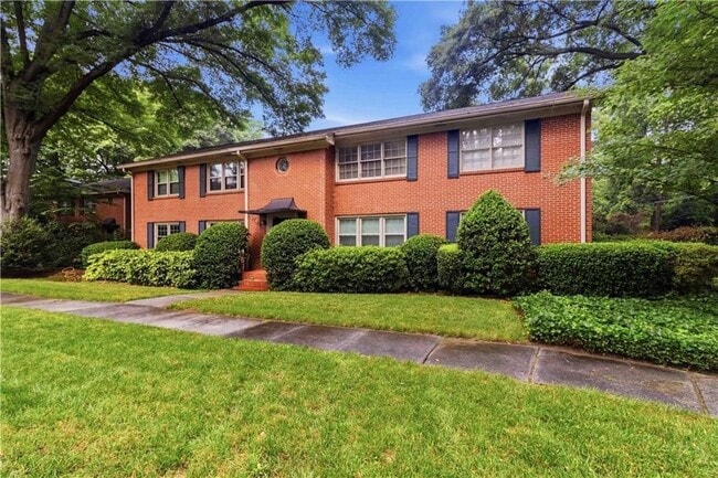 Building Photo - 425 Lindbergh Drive NE