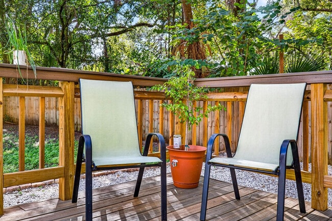 Building Photo - 1317 E Diana St