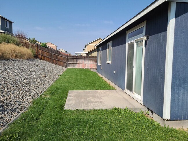 Building Photo - Sage Vista Home with Garage & All Appliances