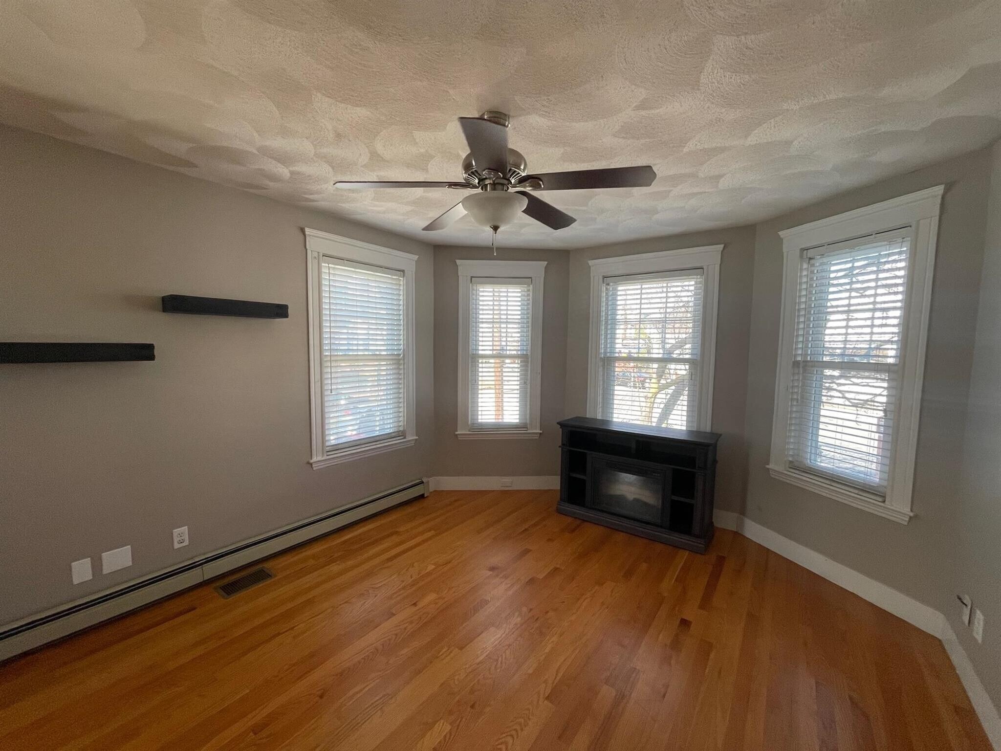 Building Photo - 112 Boston Ave