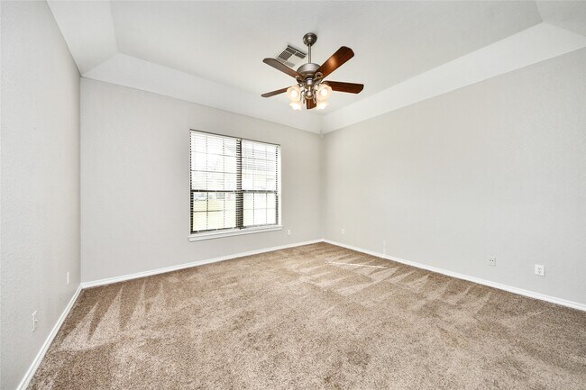 Building Photo - 11004 San Jacinto Dr