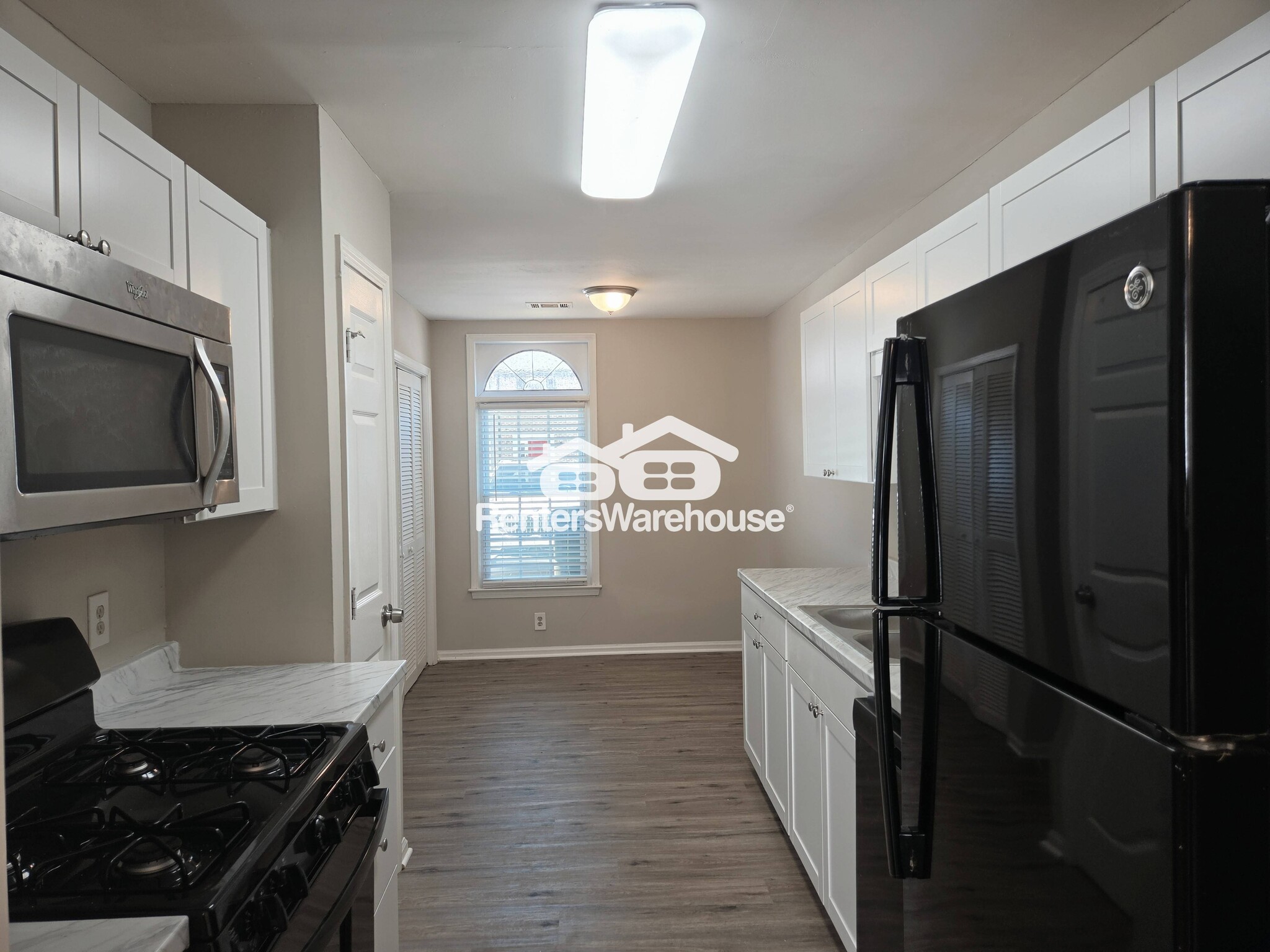 Building Photo - 4891 Jenny Dr