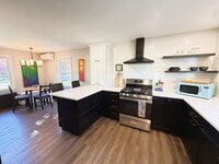Building Photo - Elegant Single-Family Home with Chef’s Kitchen & Private Yard