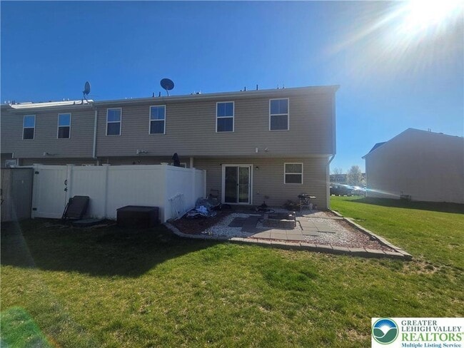 Building Photo - 2500 Alex Rd