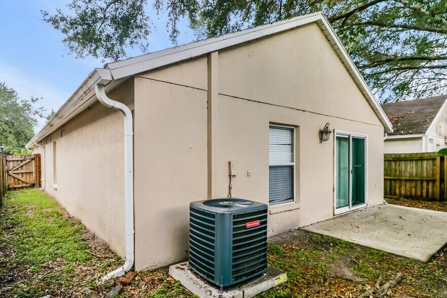 Building Photo - 28651 Seashell Ct