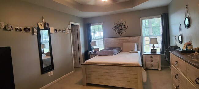 Building Photo - Three bedroom home in the city of Lakeland, GA