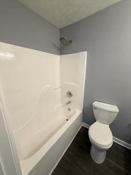 Building Photo - 70 Kenzi Way SW