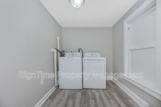 Building Photo - 531 Salem Ave