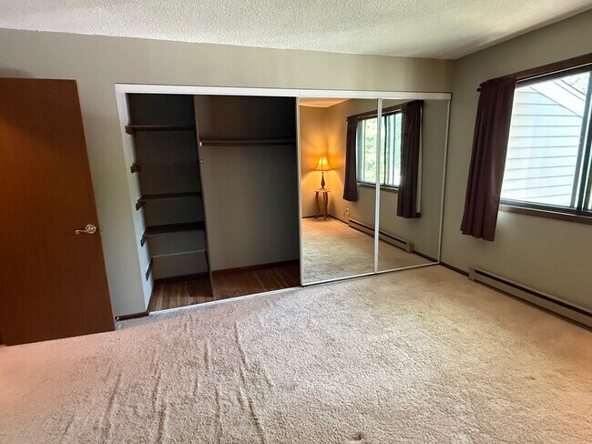 Building Photo - 350 Shelard Pkwy