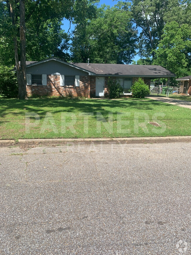 Building Photo - 4508 Rainbow Rd