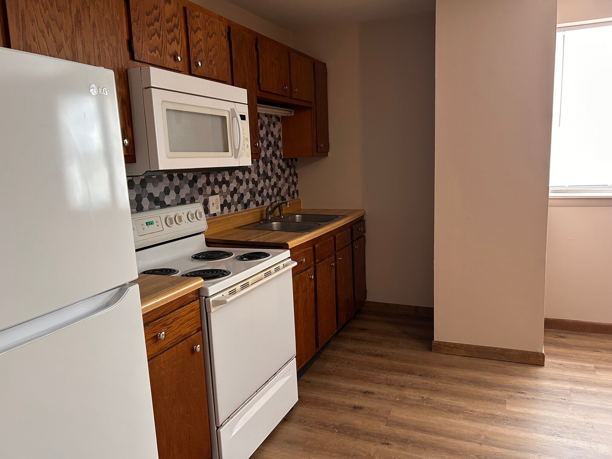 Building Photo - 5731 Telephone Rd