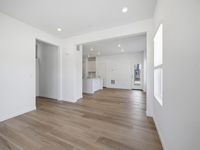 Building Photo - Brand New Build! 4 Bed, 3 Bath Paired Home in South Fort Collins!