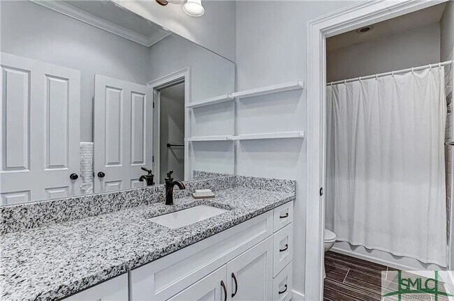 Building Photo - 4 BED | 2.5 BATH | PRIVATE OFF-STREET PARKING | OUTDOOR PATIO | WALK TO GARVIN HALL