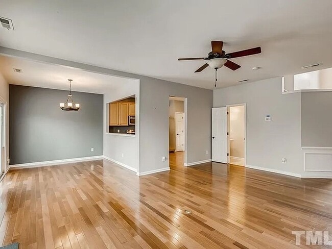 Building Photo - Elegant Long Lake Townhome | Hardwood Floors | 2-Car Garage | Pool