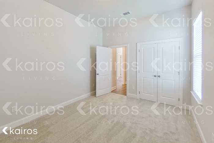 Building Photo - 15631 Boothy Ln