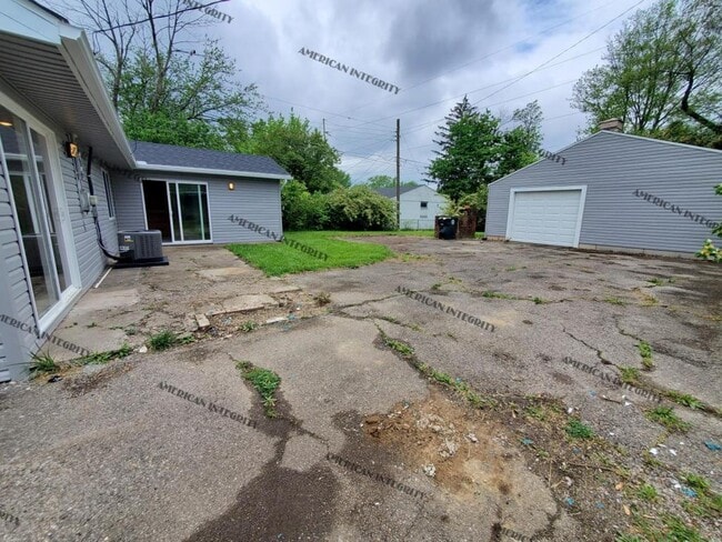 Building Photo - 2311 Arlene Ave