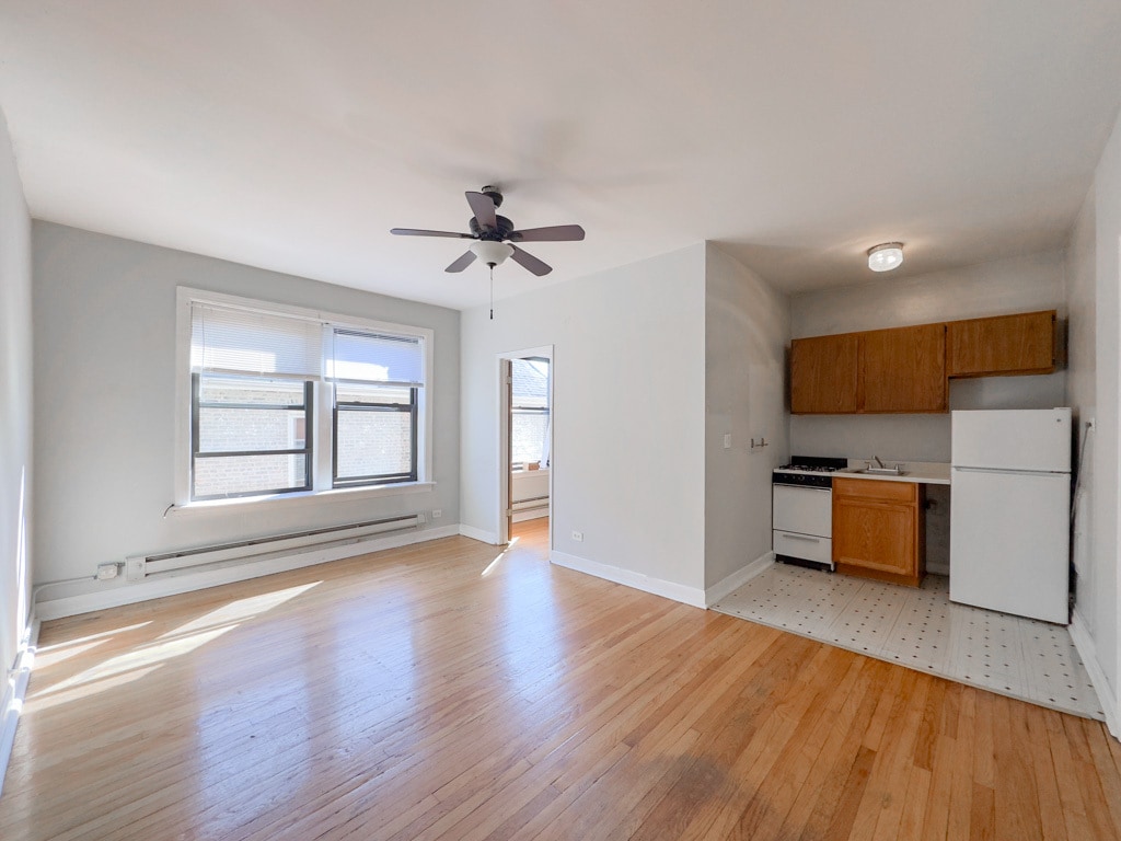 Building Photo - 1055 W George