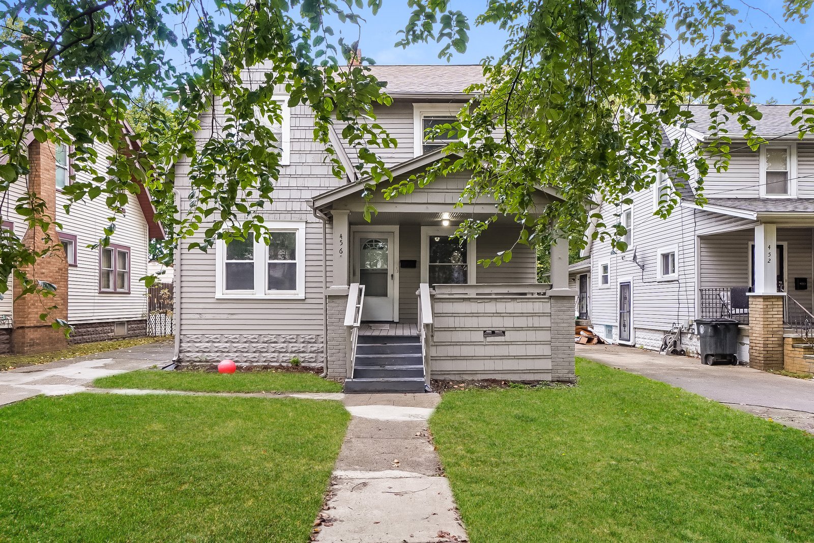 Building Photo - 456 Noah Ave