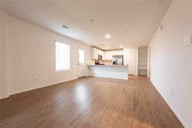 Building Photo - 913 Oak Mist Ln