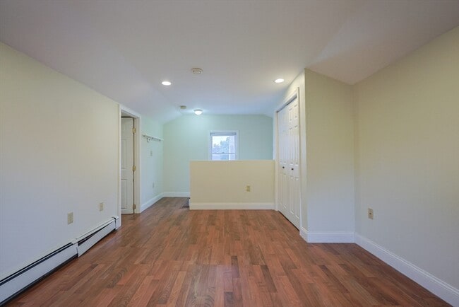 Building Photo - 18 Beacon Pl