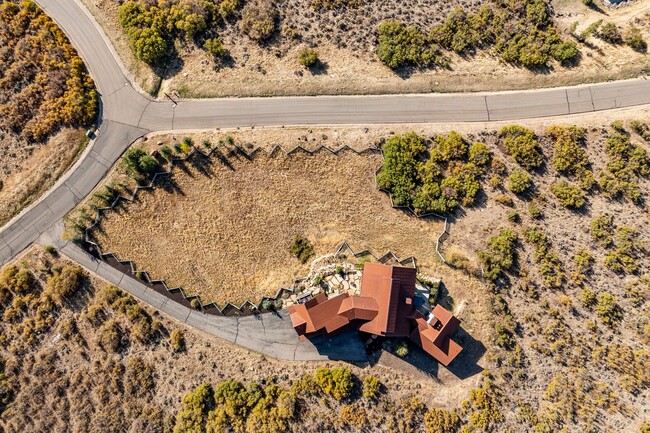 Building Photo - Magnificent Mountain Retreat in Oakley, Utah