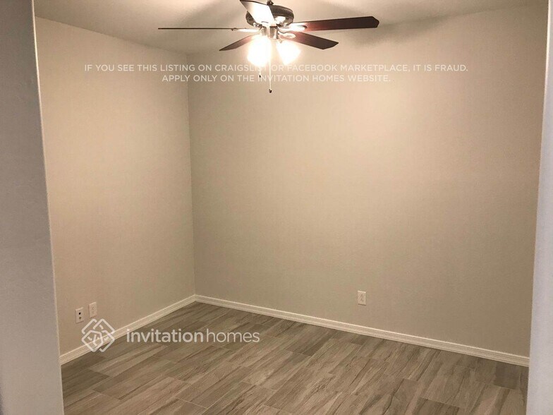 Building Photo - 18240 W Carlota Ln