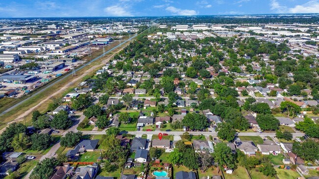 Building Photo - 11127 Melba Ln