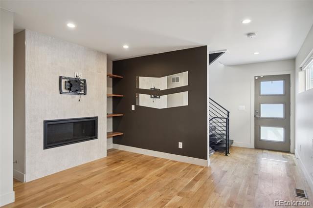 Building Photo - 1386 Zenobia St