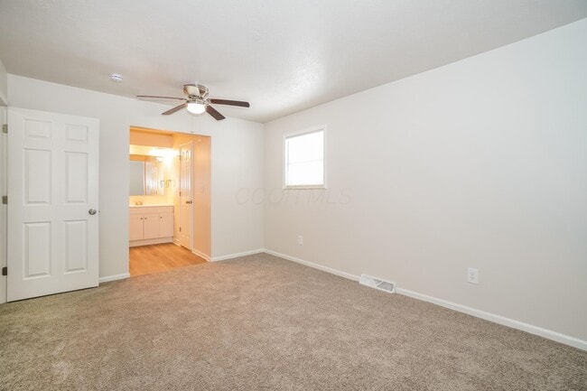 Building Photo - 1722 Blue Ash Pl