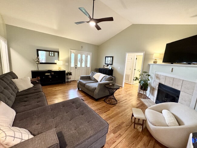 Building Photo - Beautiful 3 bedroom home in Providence Ridge, Seneca