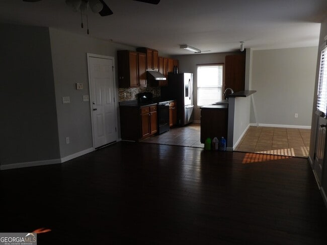 Building Photo - 206 Brookstone Trail