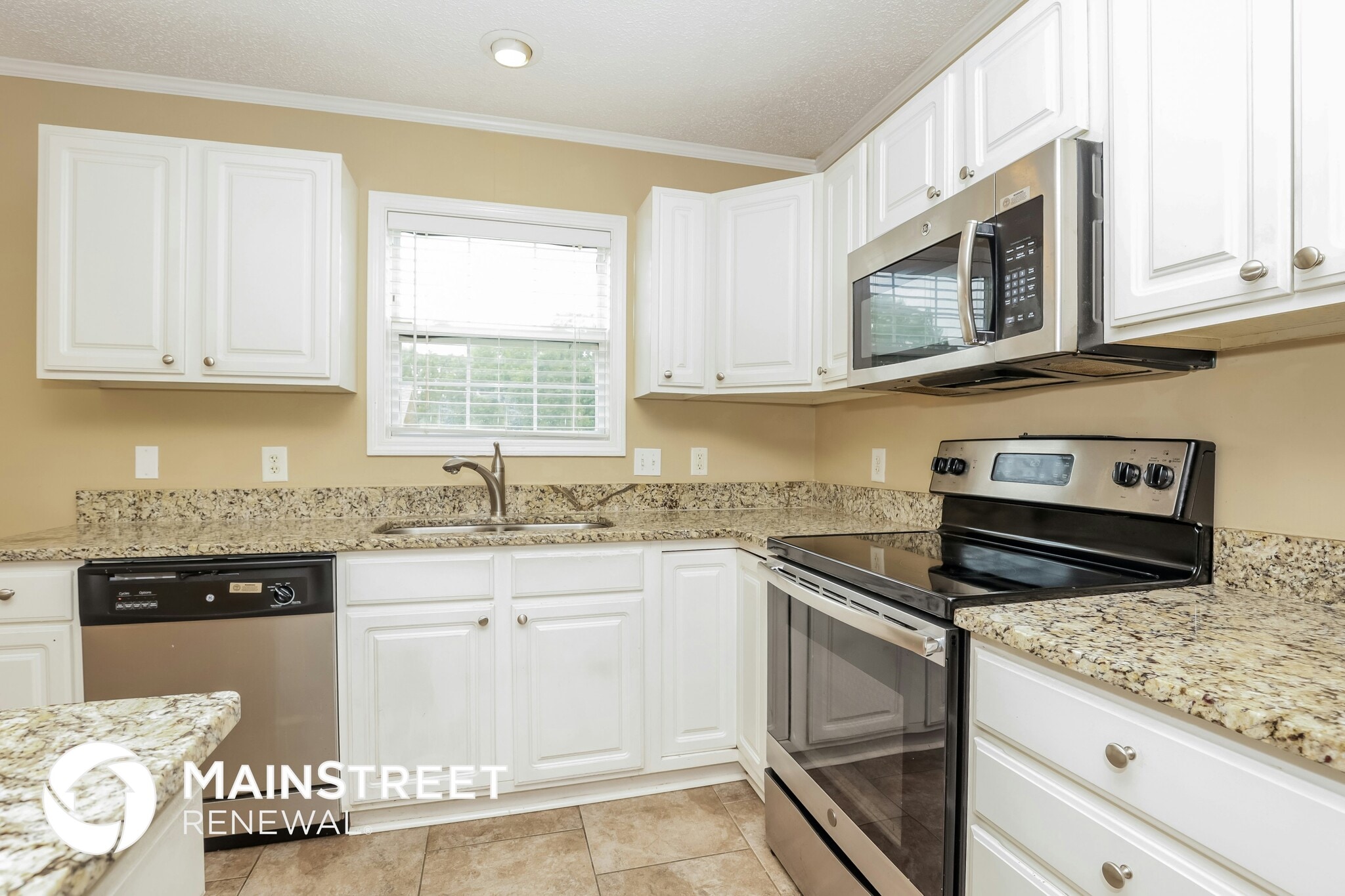 Building Photo - 701 Comanche Ct