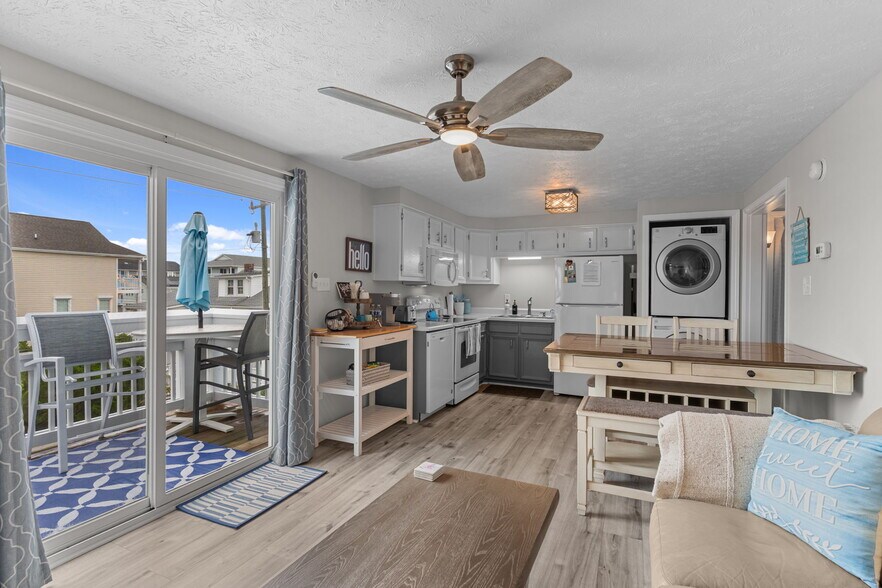 Building Photo - 101 Seahorse Ln