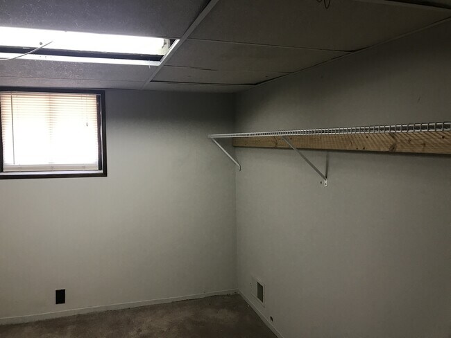 Building Photo - lovely renovated home