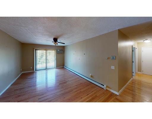 Building Photo - 13 Strawberry Bank Rd