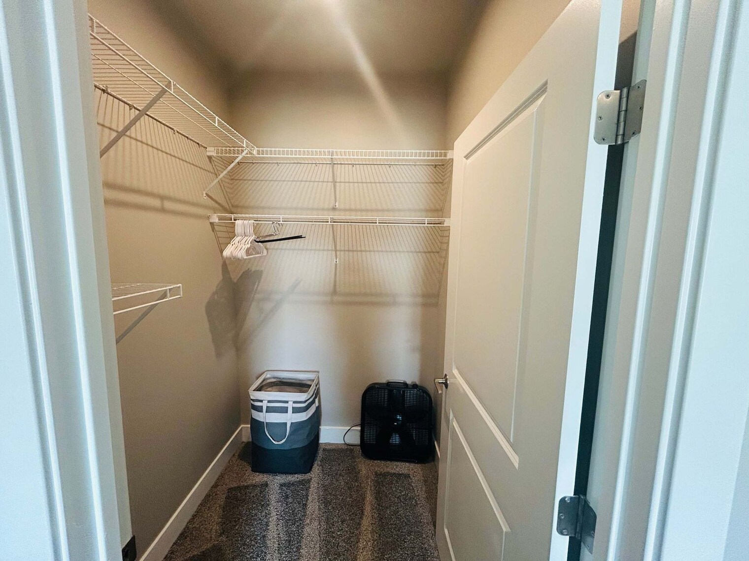 Building Photo - 3939 Pinot Dr