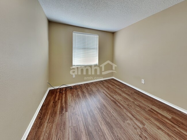 Building Photo - 711 Odenville Dr